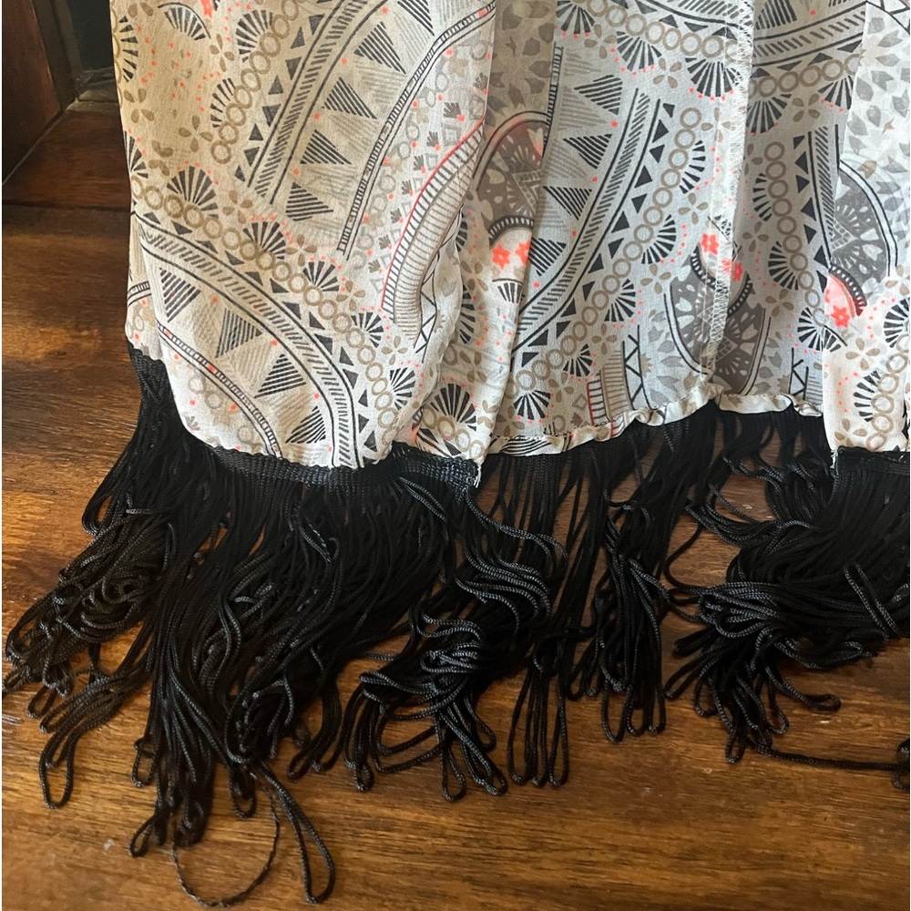 Cover up - Picture 3 of 6